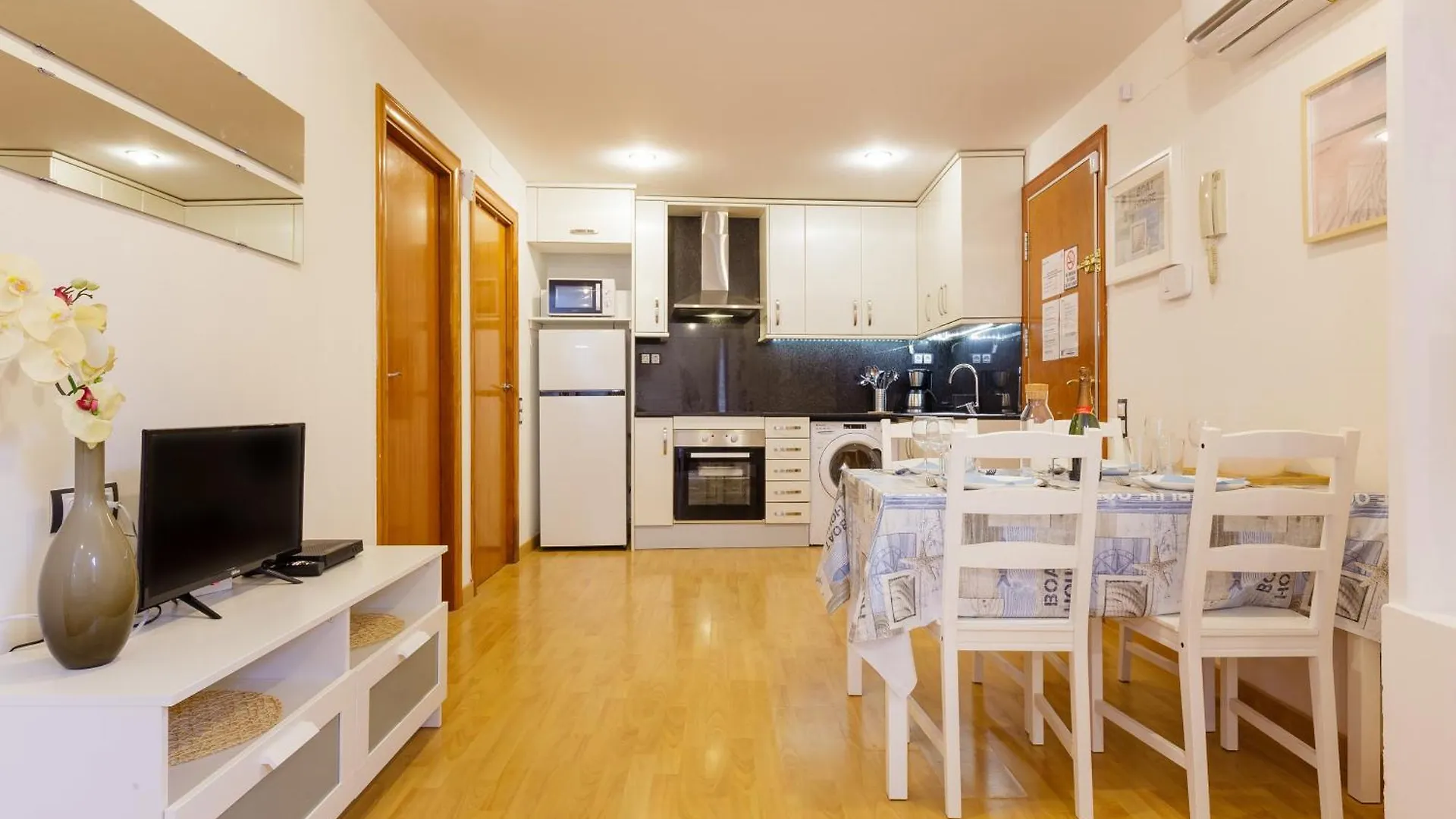 Sauc Beach Apartment Canet De Mar Spanyolország